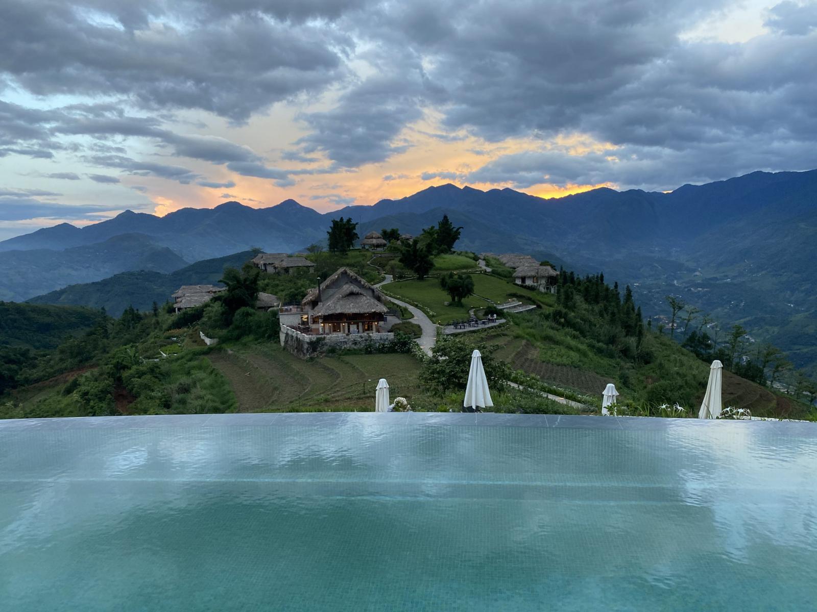 Bể Bơi của Topas Ecolodge